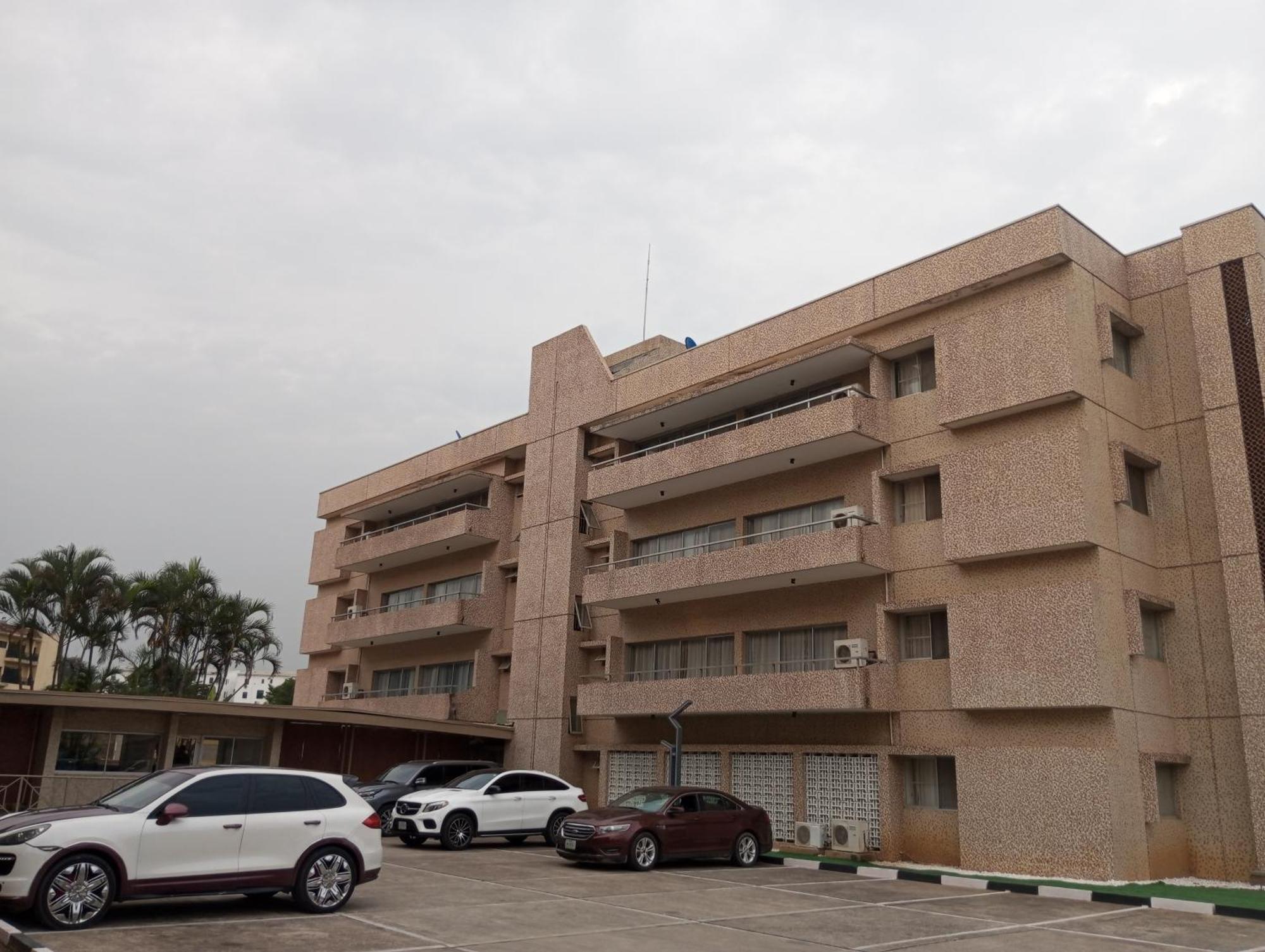 Sujimoto Residences Macdonald ラゴス エクステリア 写真