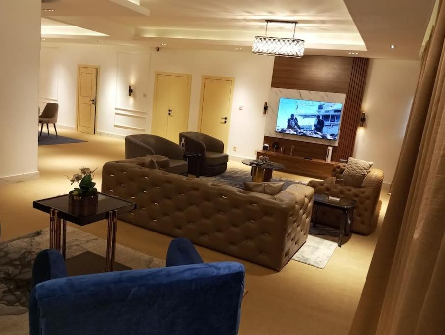 Sujimoto Residences Macdonald ラゴス エクステリア 写真