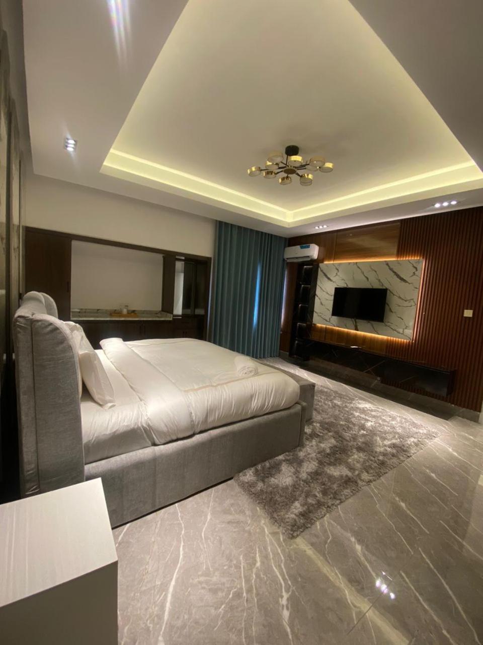 Sujimoto Residences Macdonald ラゴス エクステリア 写真