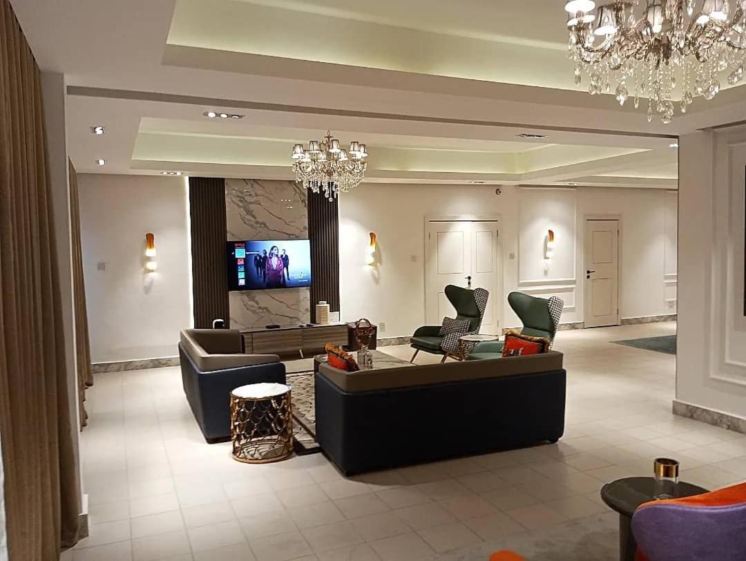 Sujimoto Residences Macdonald ラゴス エクステリア 写真